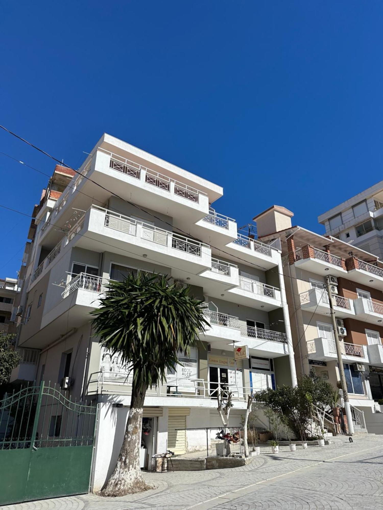 Olivias Apartments City Center Sarandë Esterno foto