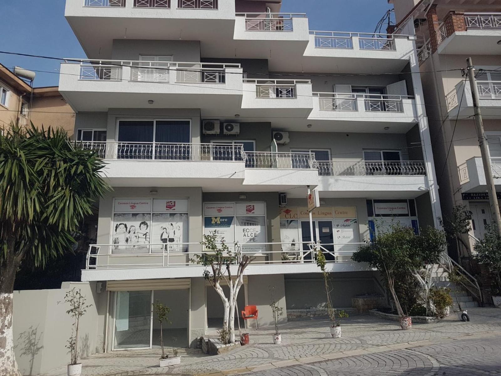 Olivias Apartments City Center Sarandë Esterno foto